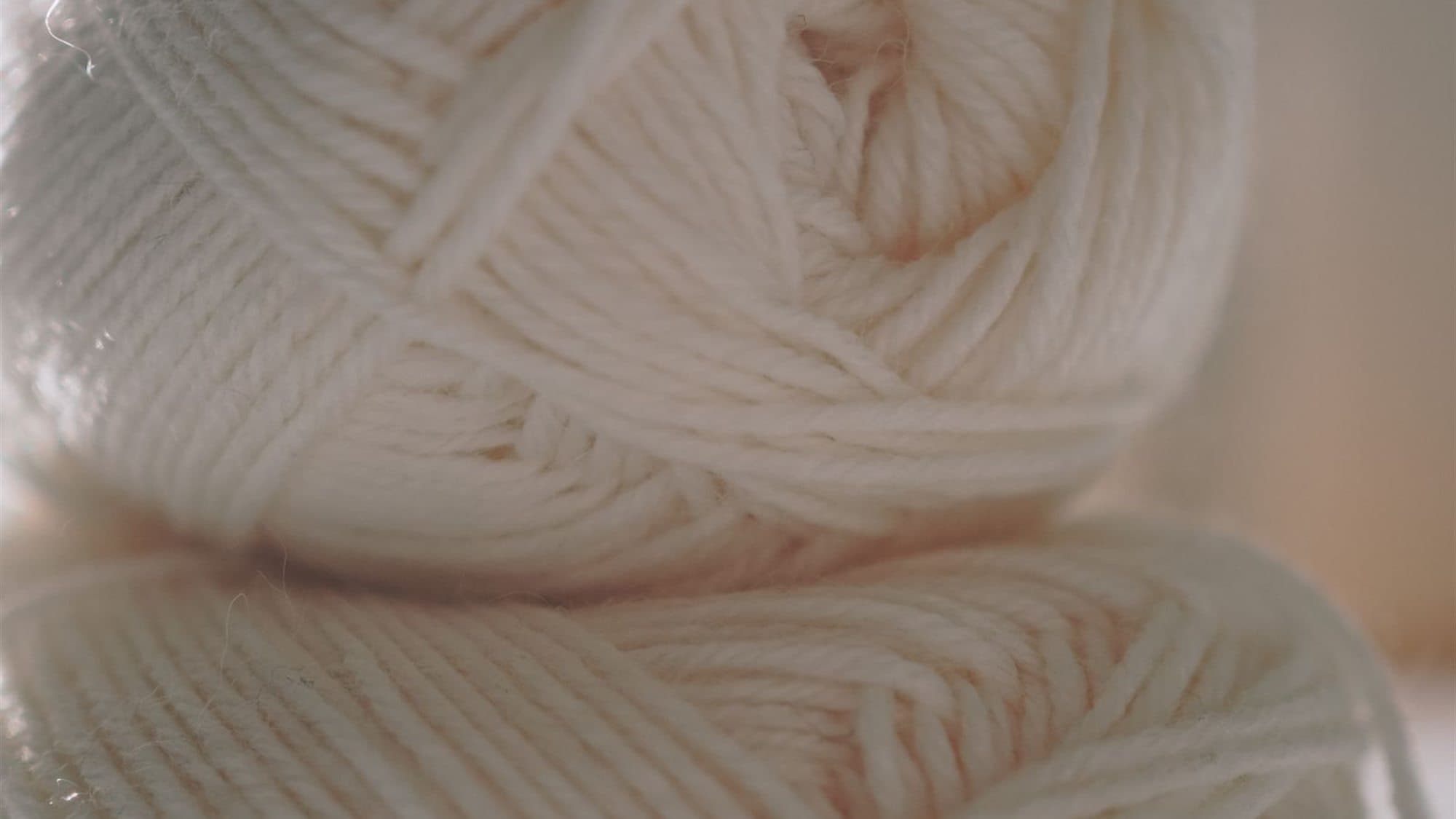 Undyed yarn in close focus